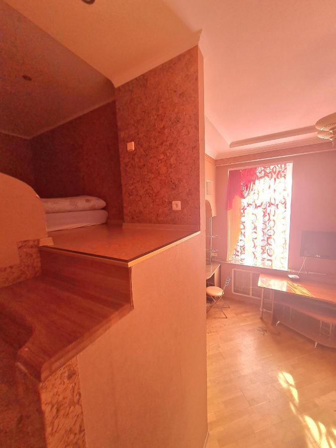 Apartament Центр, Євгена Коновальця, 3 Łuck Zewnętrze zdjęcie